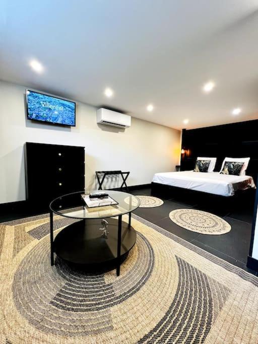 La Suite Saint Roch Villereal Exterior photo