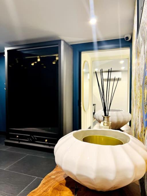 La Suite Saint Roch Villereal Exterior photo